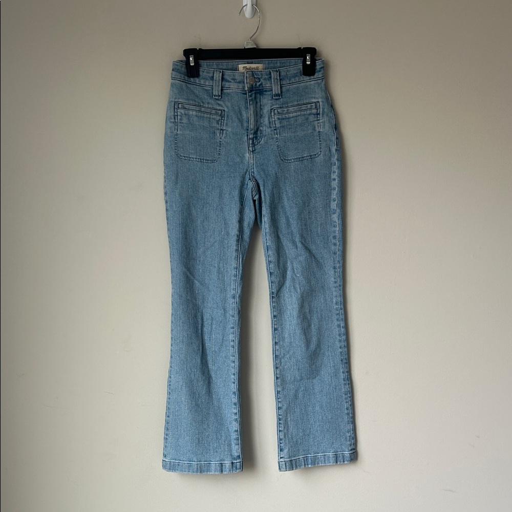 Curvy Kick Out Crop Jeans in Penman Wash Patch Pocket Size 25